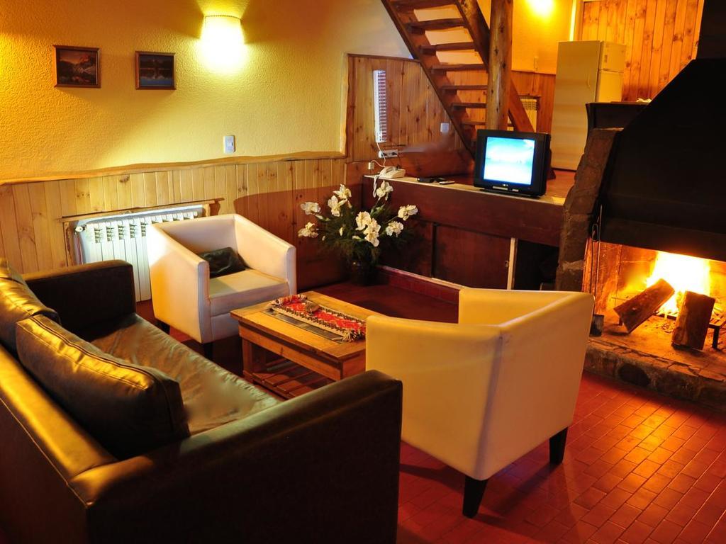 Hotel Y Cabanas Del Nevado Кавиауэ Экстерьер фото