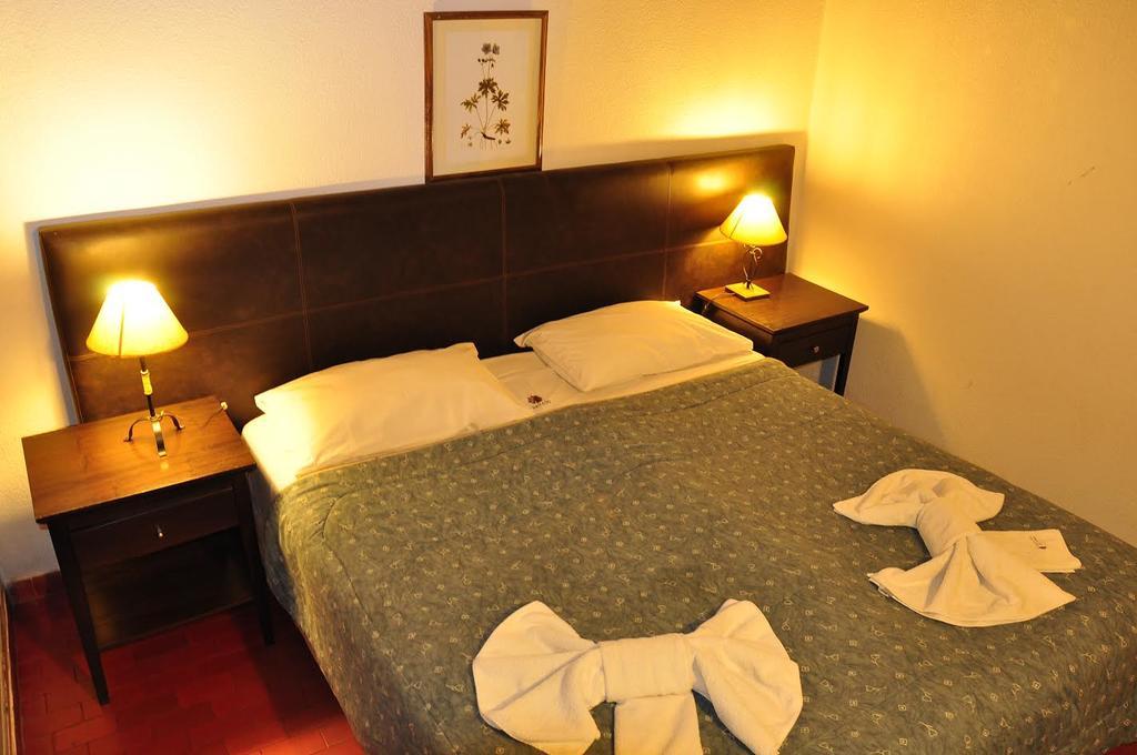Hotel Y Cabanas Del Nevado Кавиауэ Экстерьер фото